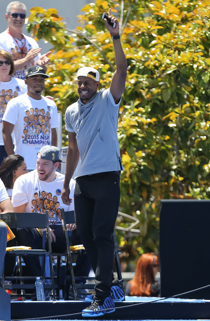 Andre Iguodala wearing &#x27;Sharpie&#x27; Nike Foamposites at the Golden State Warriors Championship Parade (1)