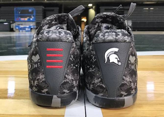 MSU going with black camo for Arizona game