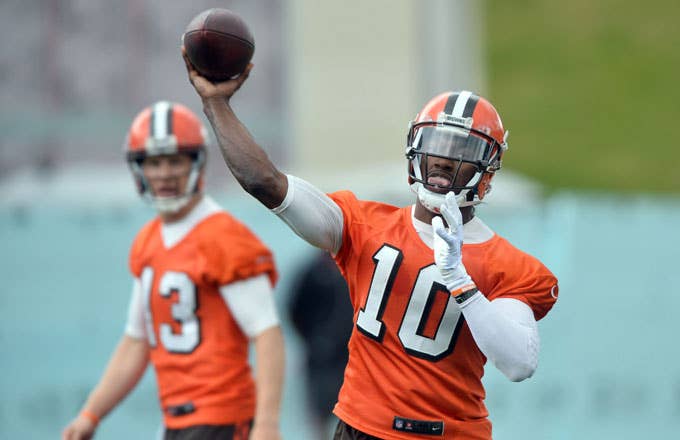 Robert Griffin III practices with the Cleveland Browns