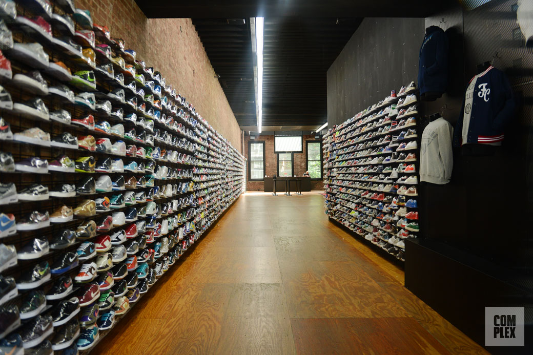 Sneaker hot sale shopping complex