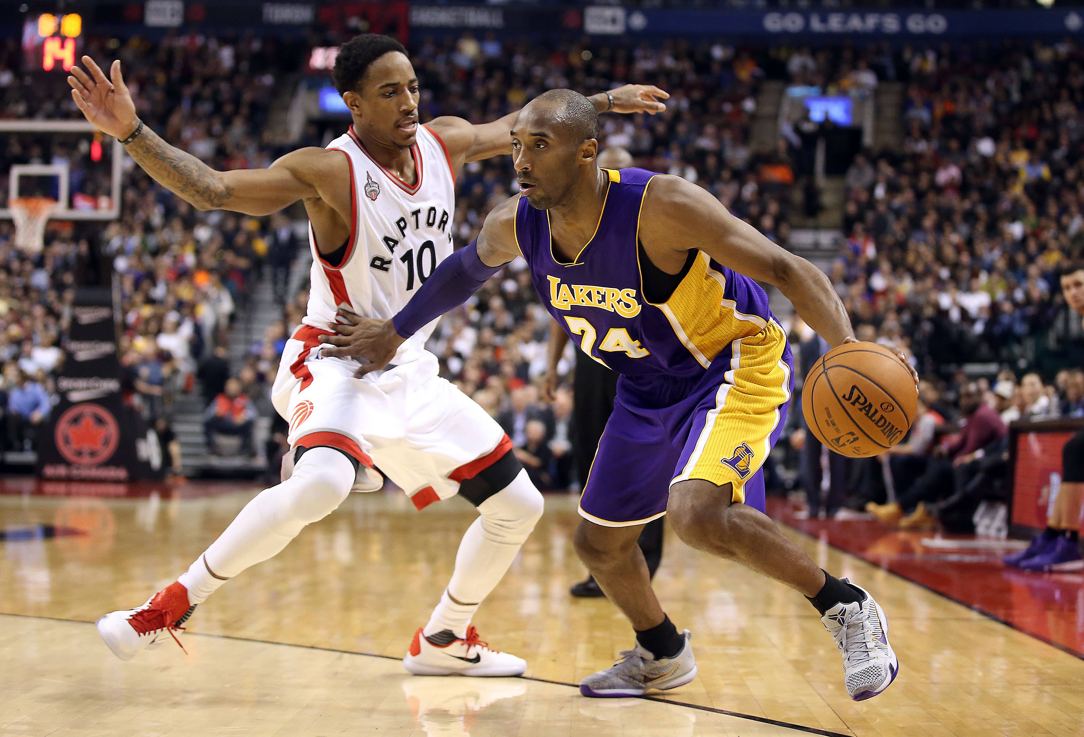 It's Official: Kobe Bryant To Play Sunday Against The Toronto