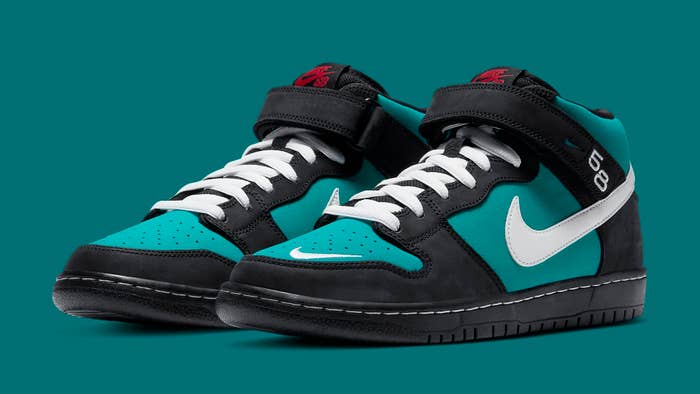 Nike SB Dunk Mid &#x27;Griffey Jr.&#x27; CV5474 001 Pair