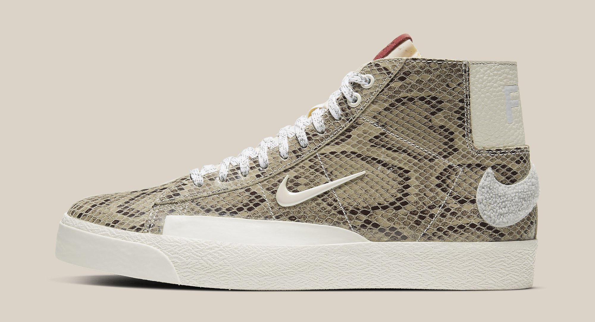 soulland nike blazer mid fri day cn4540 001 lateral