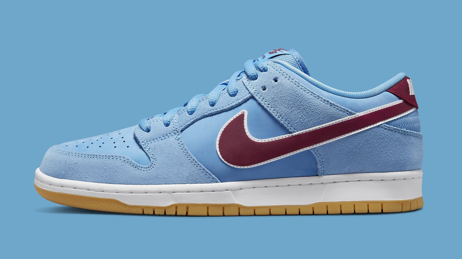 Nike SB Dunk Low &#x27;Phillies&#x27; DQ4040 400 Lateral