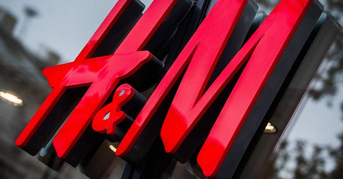 H&amp;M Finally Launches Online Shopping In Canada