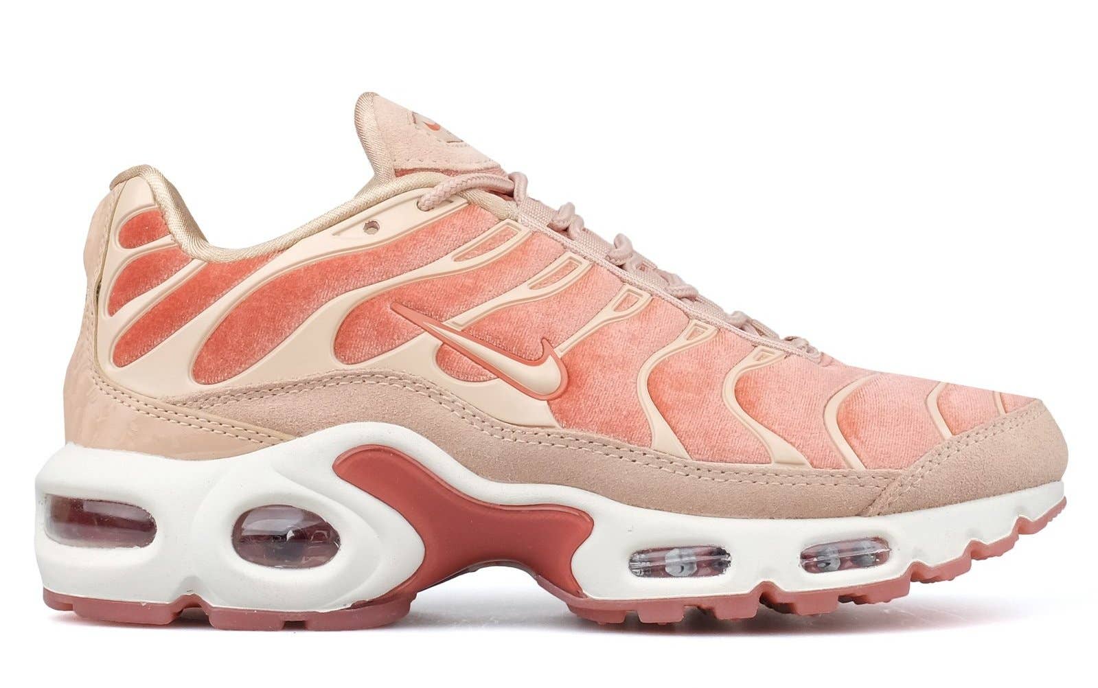 This New Air Max Looks Salmon | Complex