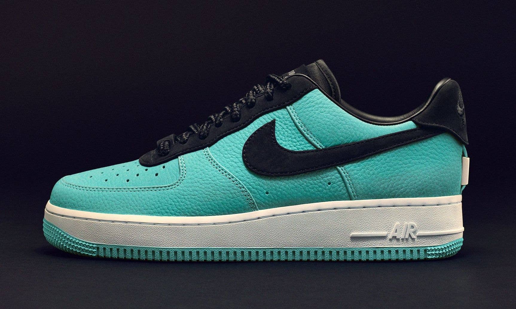 Tiffany and Co. x Nike Air Force 1 1837 'Tiffany Blue' Friends and Family (Lateral)