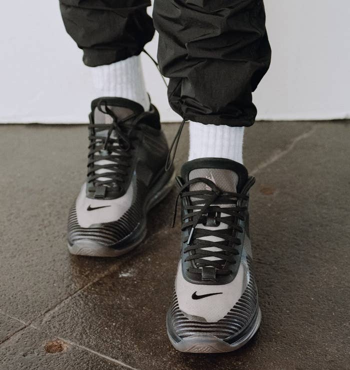 John Elliott x Nike LeBron Icon QS &#x27;Black&#x27; (On Foot Detail)
