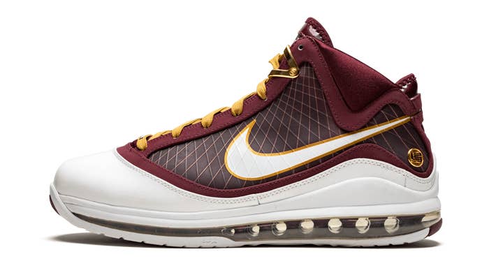 Nike LeBron 7 &#x27;Christ the King&#x27; 2010 Lateral