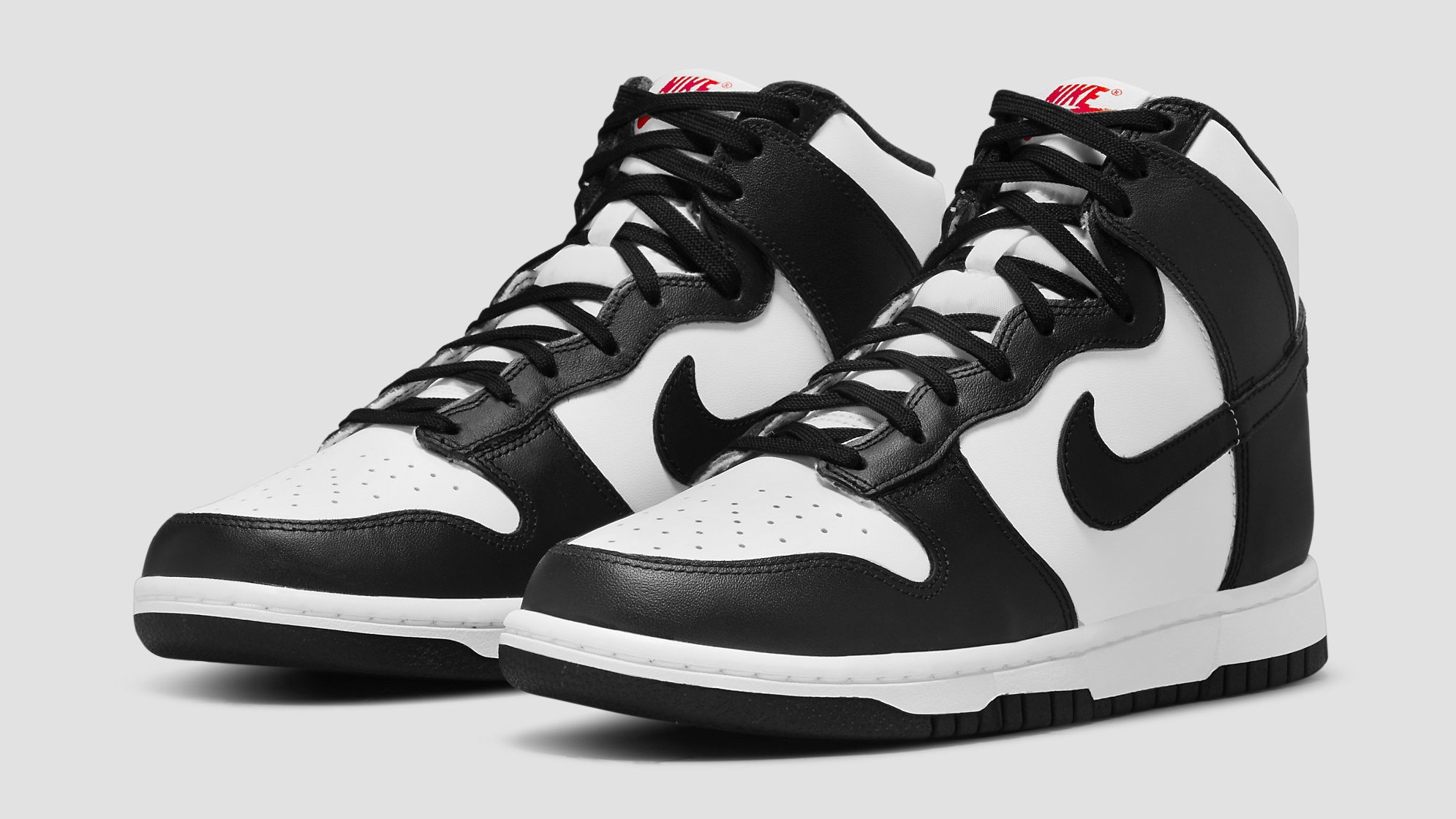 Nike Women's Shoes Dunk High Black White DD1869-103, White/Black/University  Red, 5 : : Clothing, Shoes & Accessories