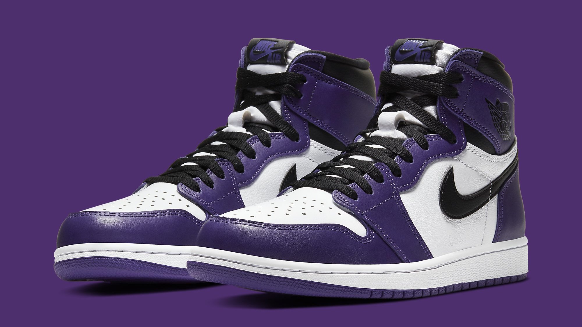 複数回着用しましたNIKE Air Jordan 1 court purple