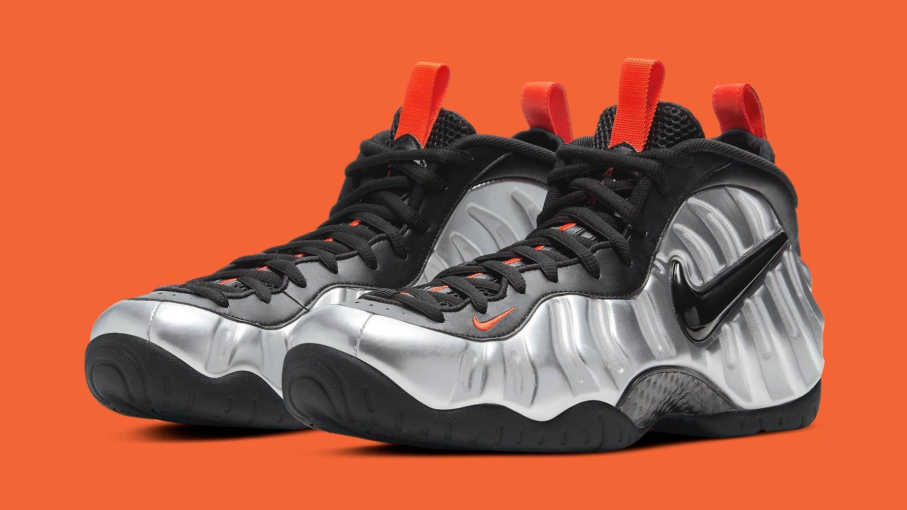 HalloweenThemed Foamposite Pros Are on the Way Complex