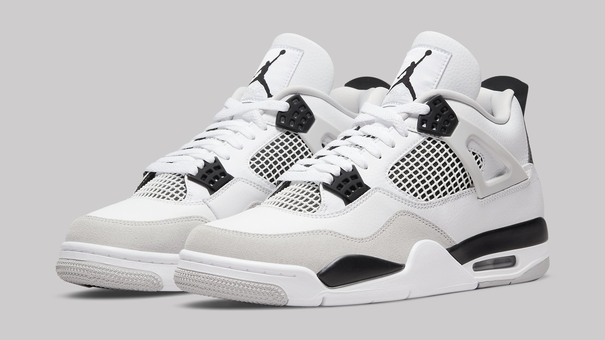 black and white 4s