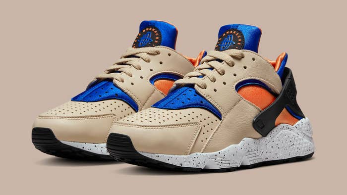 Nike Air Huarache &#x27;Rattan and Mandarin Orange&#x27; DD1068 200 Pair