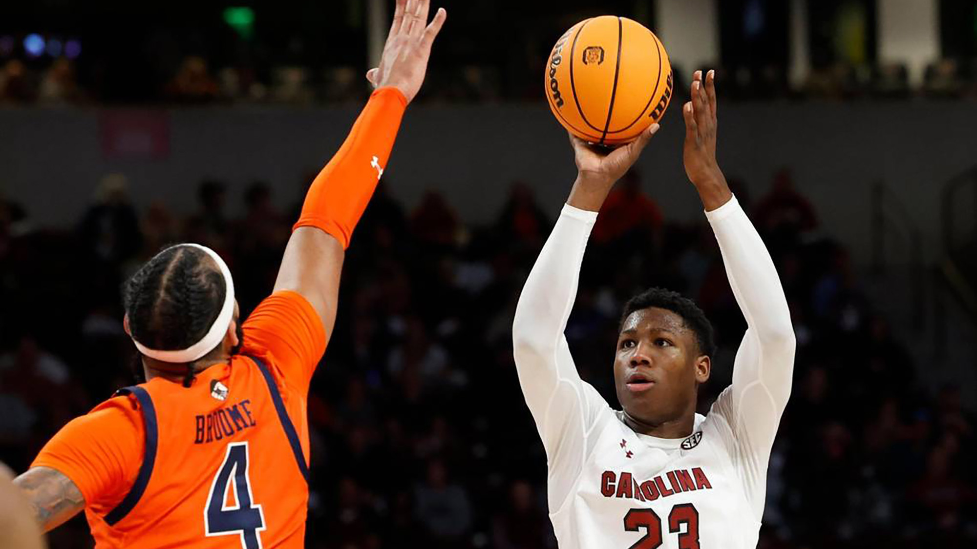 GG Jackson shoots a three against Auburn for South Carolina