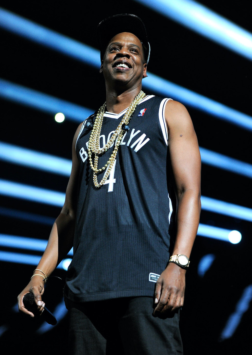 How to Wear Jerseys Like Celebrities Jay Z