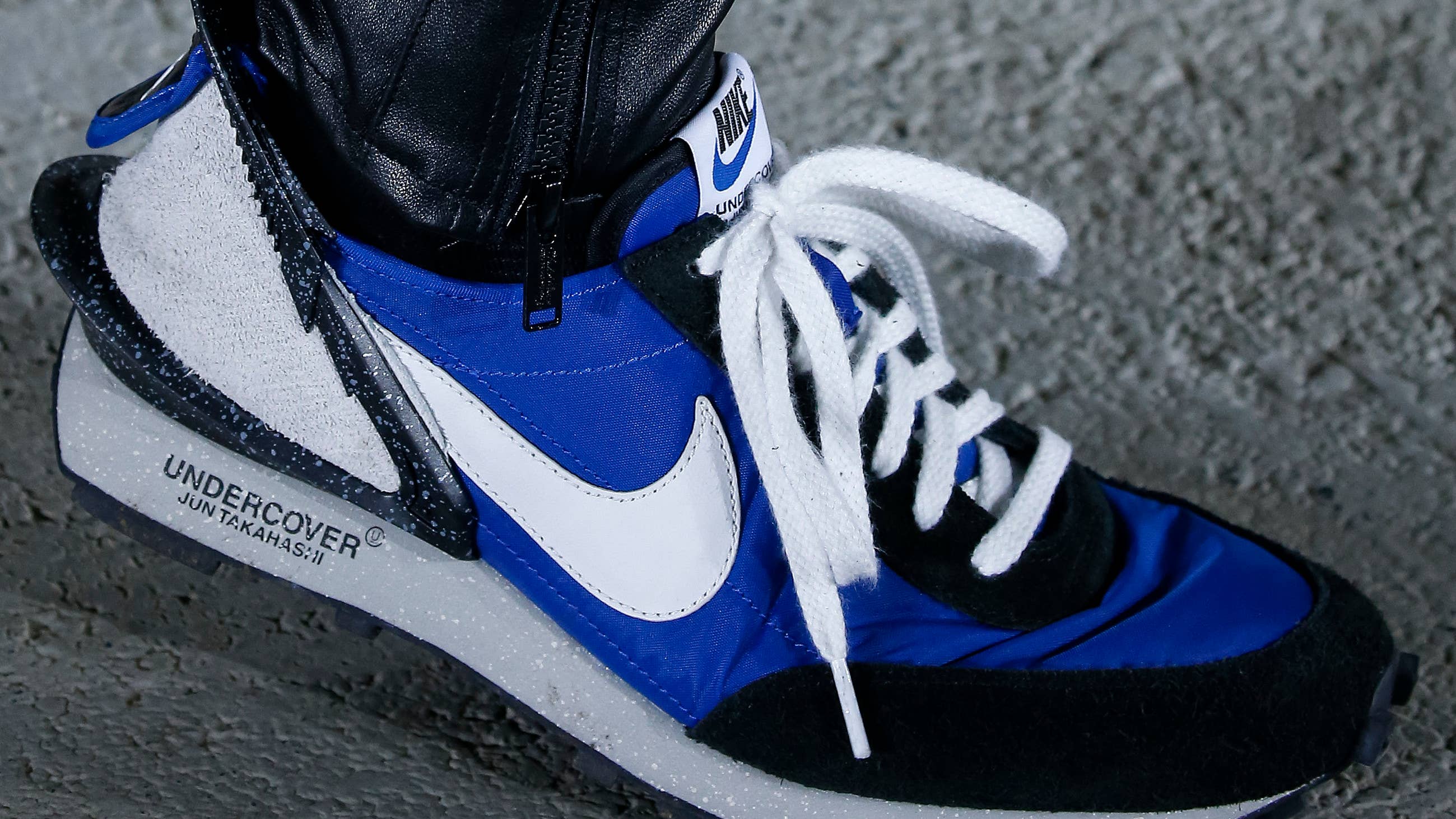 Undercover x Nike Paris Fashion Week Blue Low Top (Lateral)
