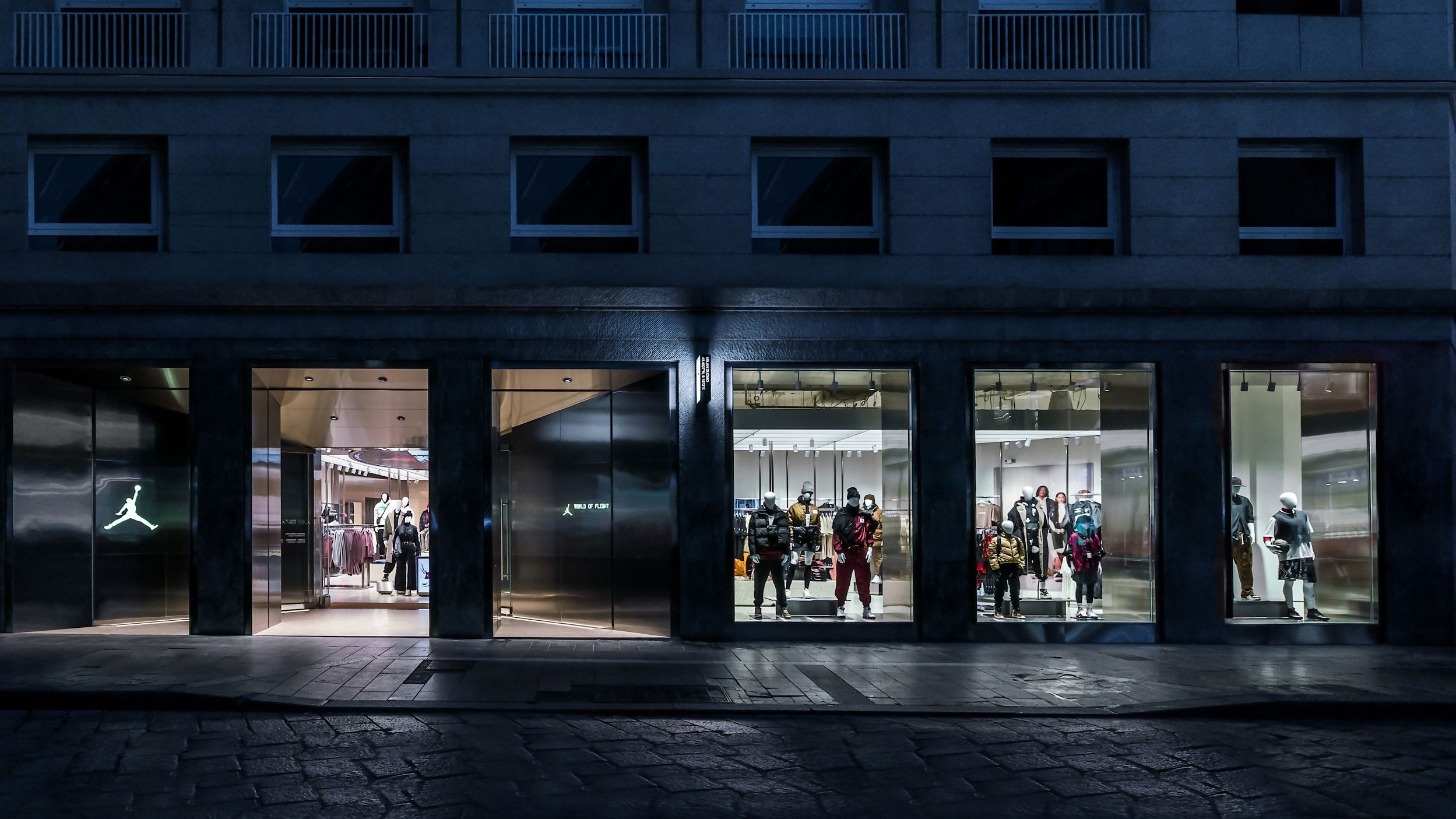 Louis Vuitton Torino store, Italy