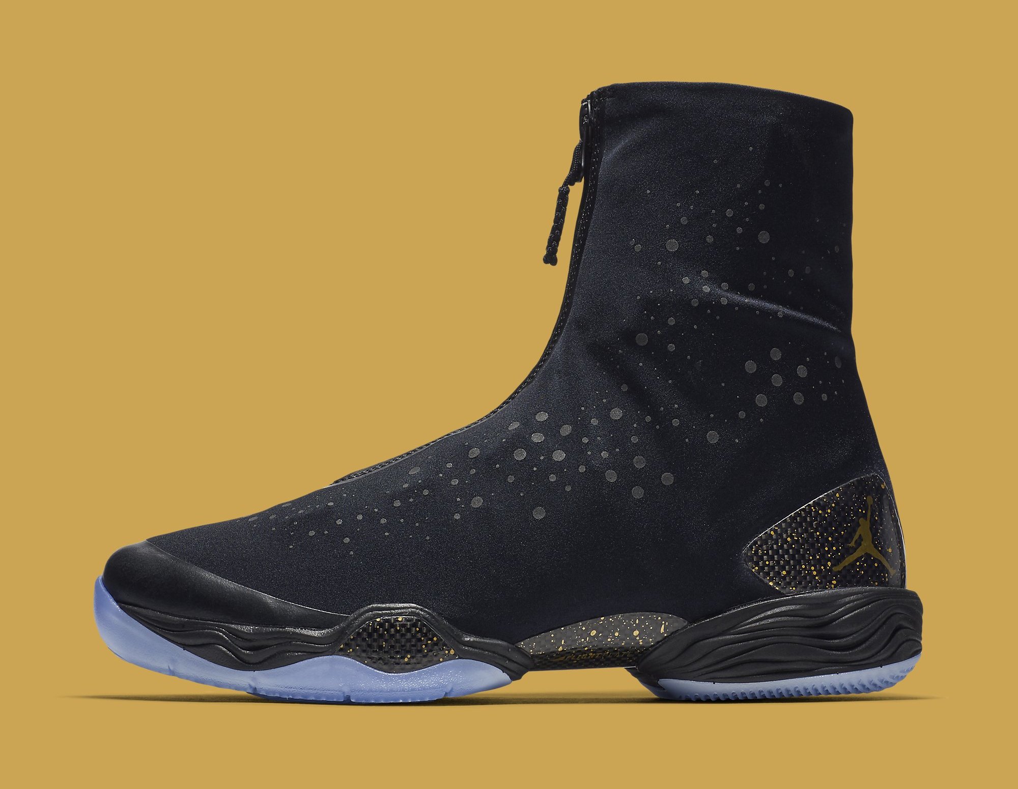 Air Jordan 28 &#x27;Locked and Loaded&#x27; 555109 007 (Lateral)