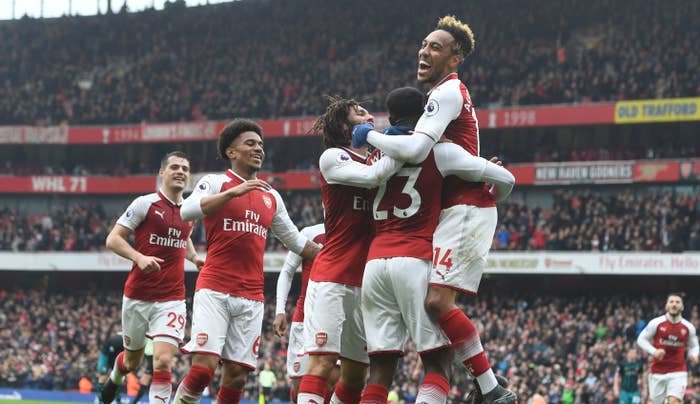 Arsenal Players Celebrate