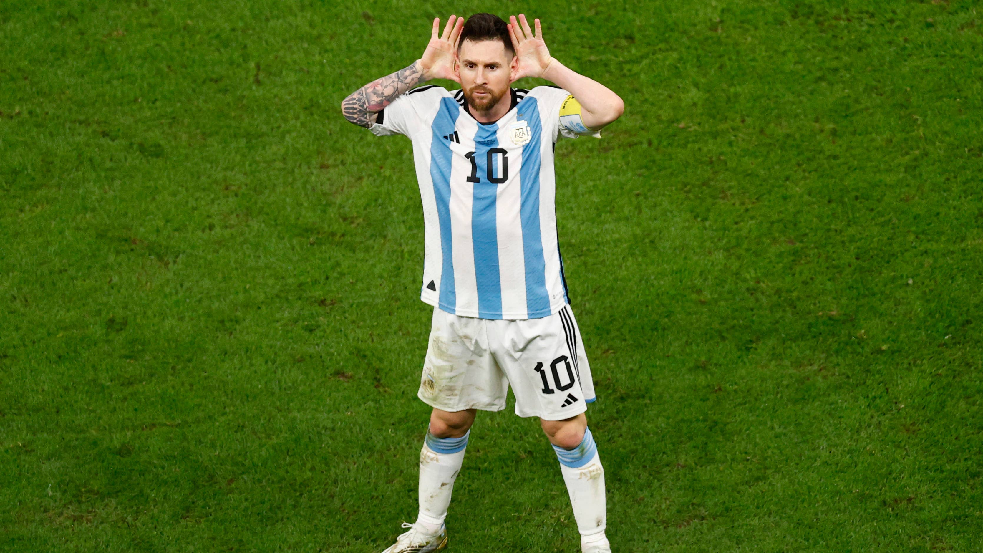 Messi celebrates goal during World Cup match against Netherlands