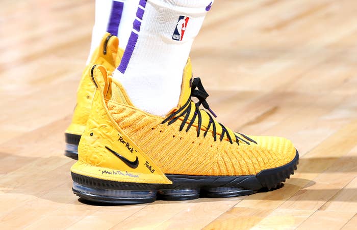 Nike LeBron 16 &#x27;Yellow&#x27;