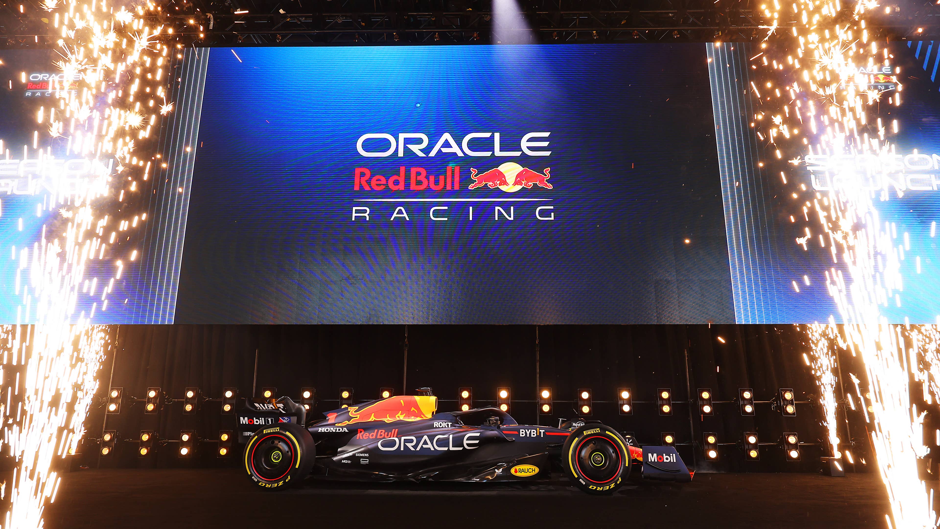 Formula 1 world championship trophy hi-res stock photography and