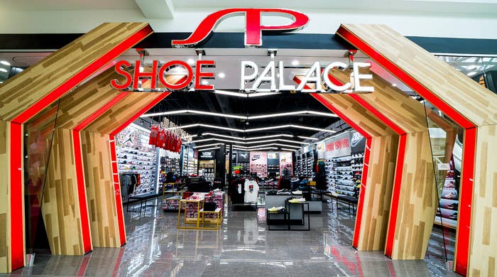 Shoe Palace Store Front