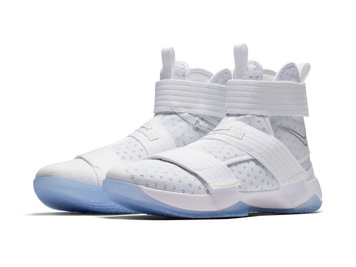 Nike LeBron Soldier 10 FlyEase &quot;White&quot;