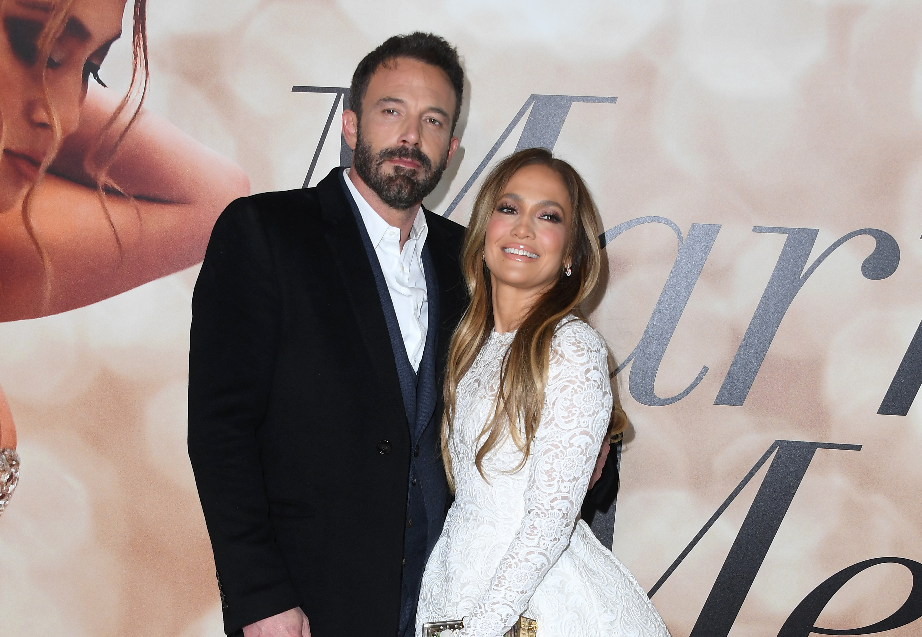 jennifer-lopez-ben-affleck-engaged