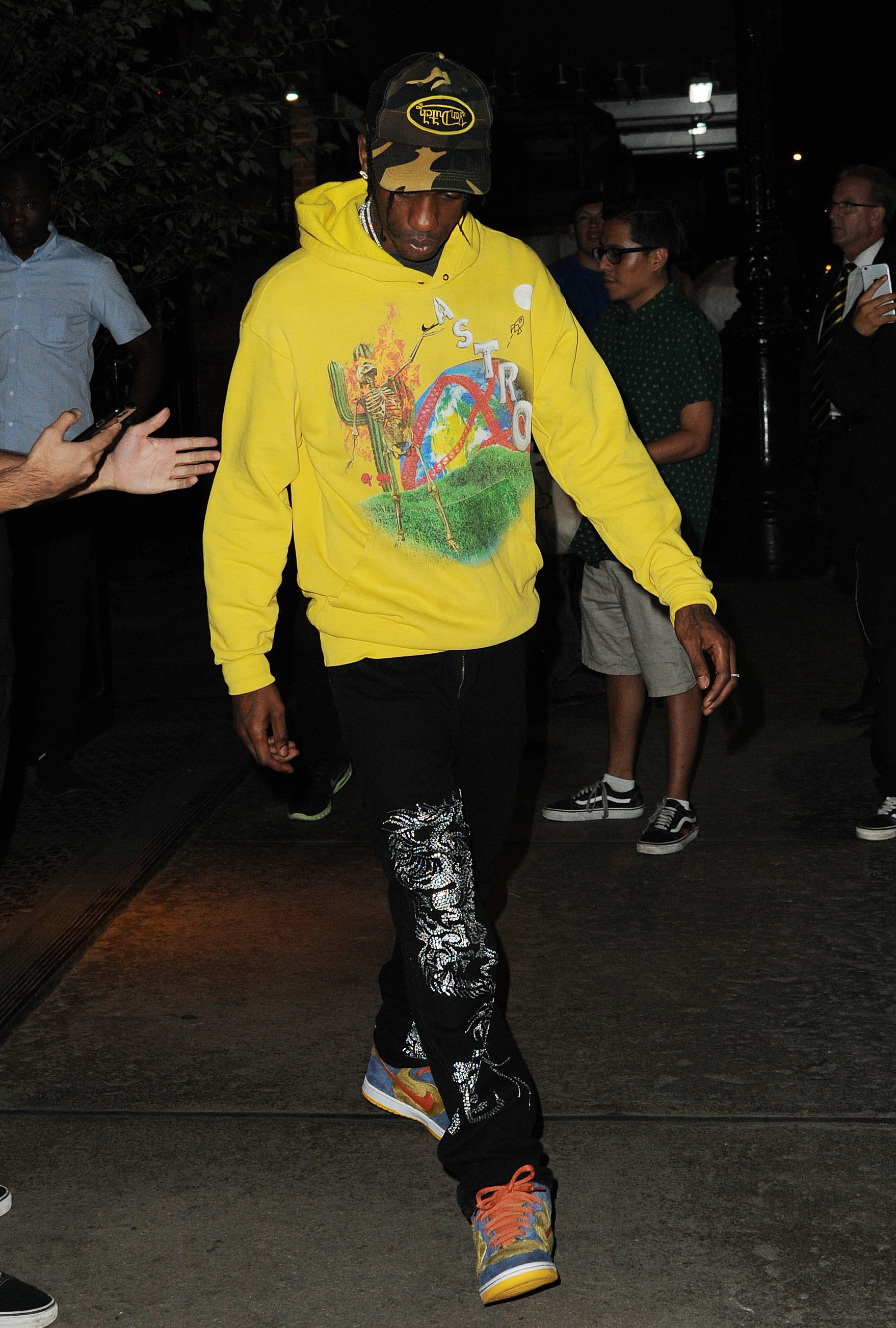 Yellow travis scott store hoodie