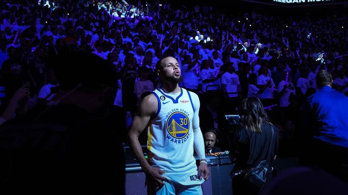Steph Curry before the NBA playoff game against the Sacaramento kings