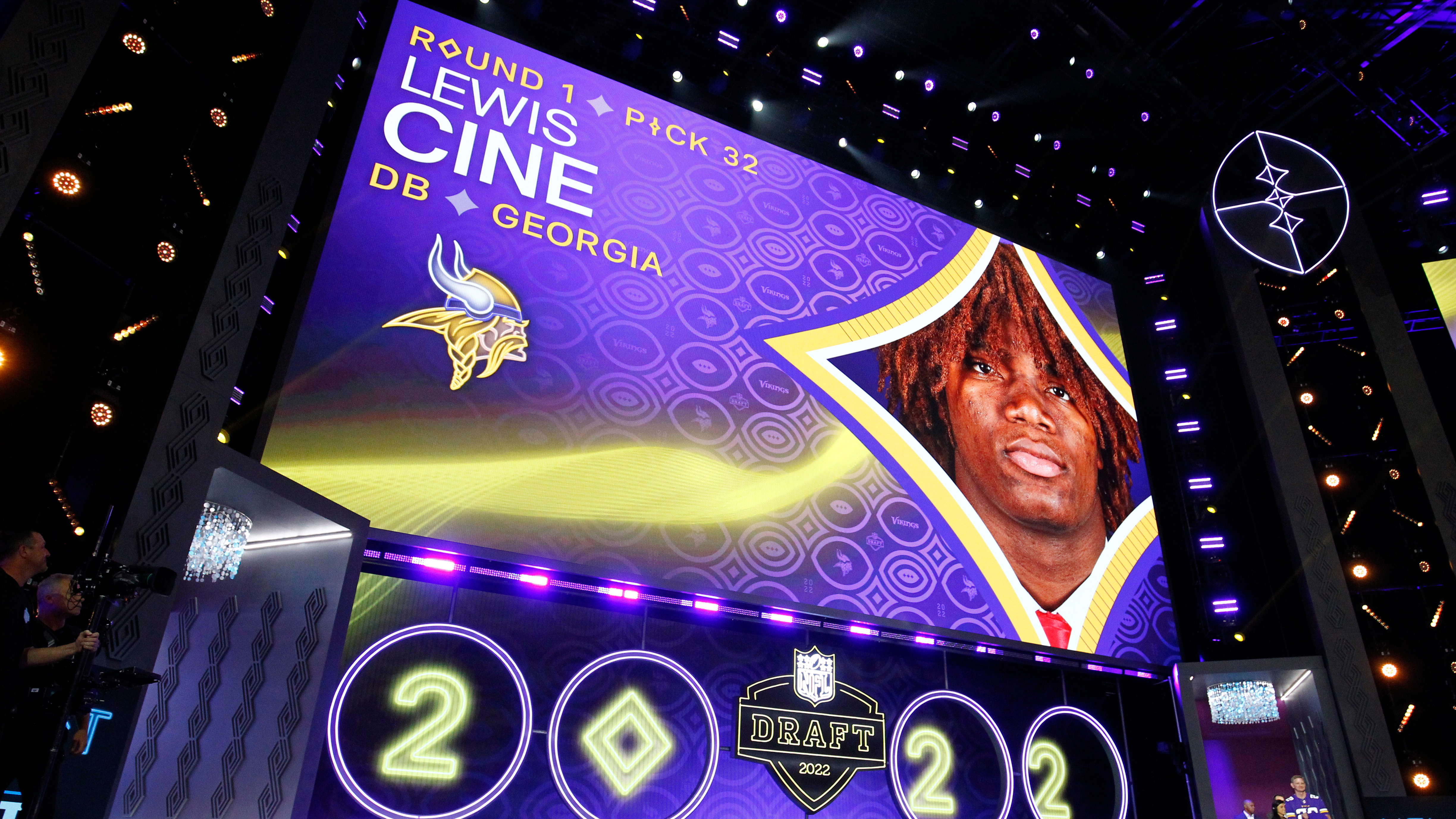 Lewis Cine NFL Draft