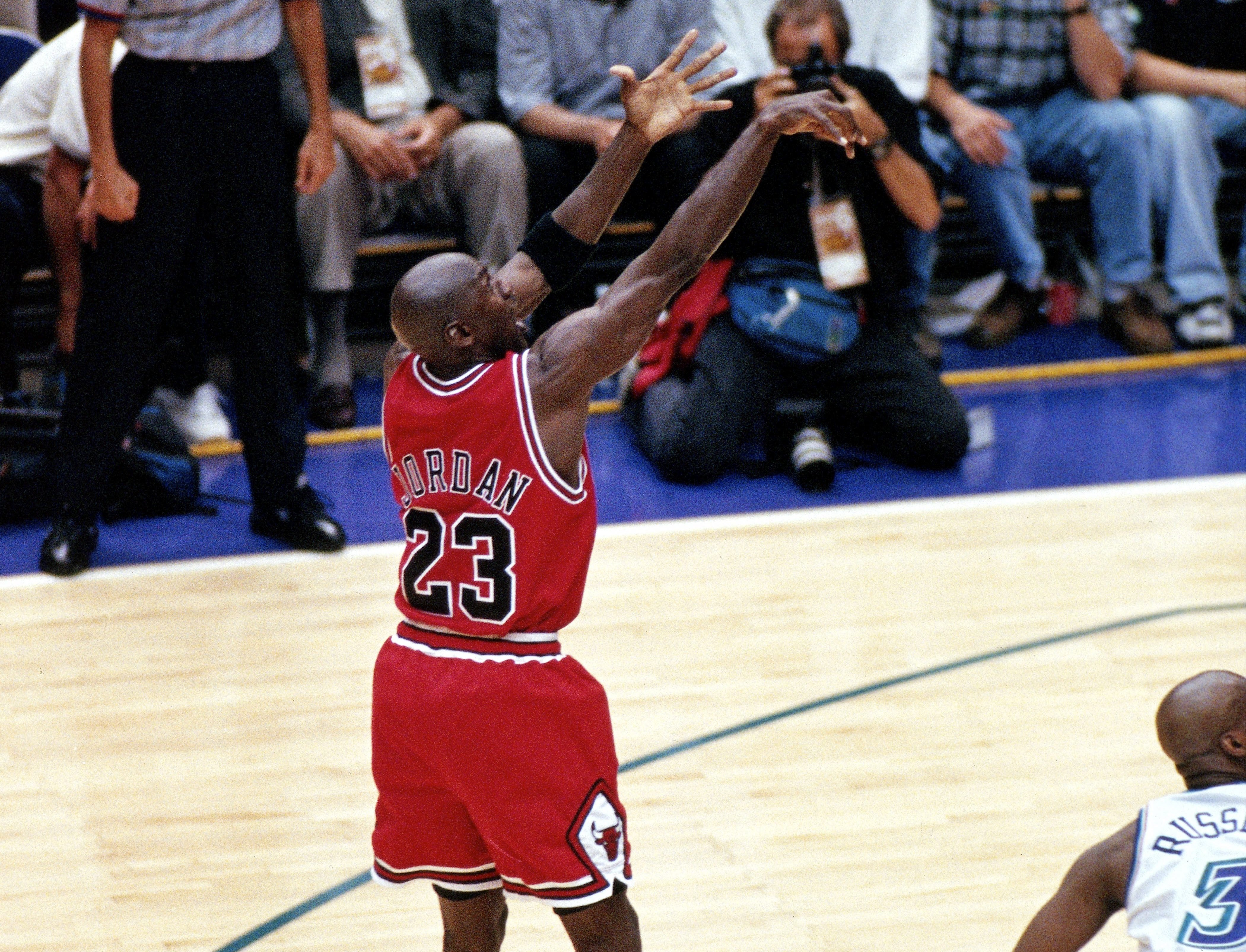 Michael Jordan Signed '97-'98 Away Jersey