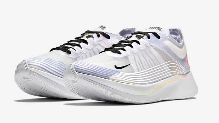 A tientas Actriz lluvia Detailed Look at the 2018 'Be True' Nike Zoom Fly | Complex