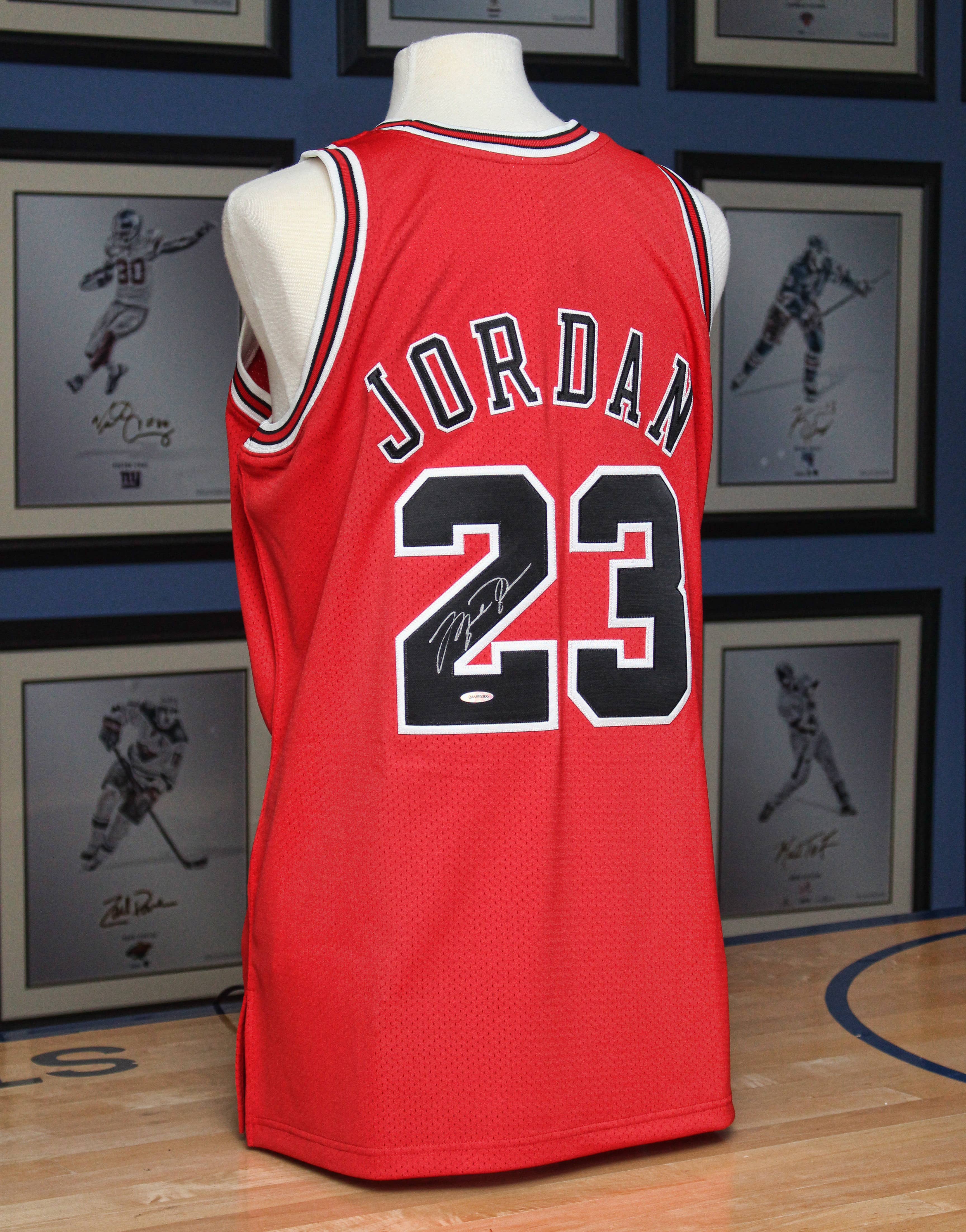 Michael Jordan's Chicago Bulls signing-day jersey up for auction