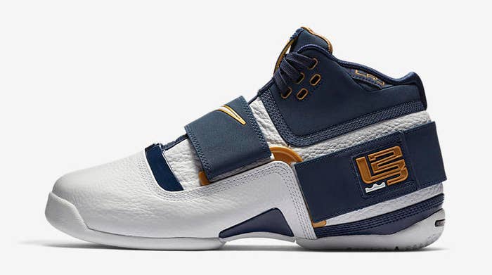 Nike LeBron Soldier 1 25 Straight