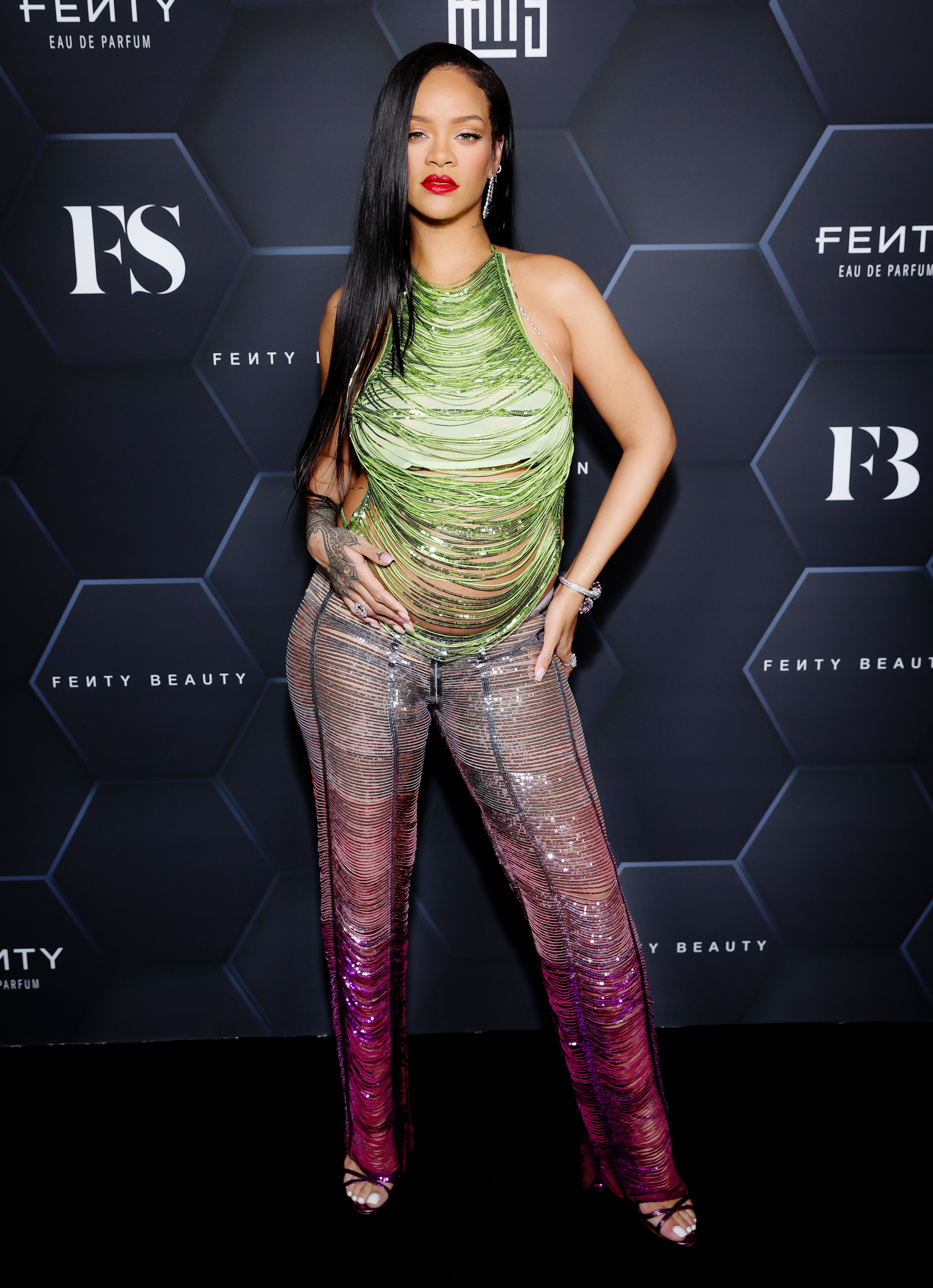 Rihanna Fenty Beauty X Fenty Skin F Club