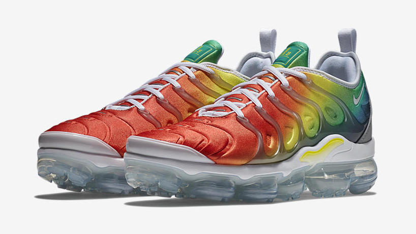 Watch the Sunset in This Pair of the VaporMax Plus