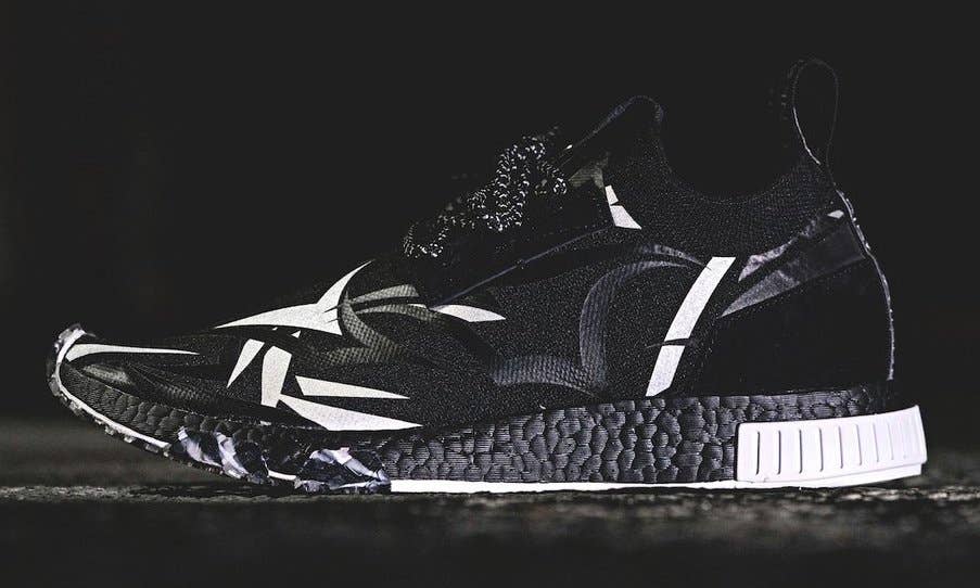 Juice x Adidas Consortium NMD Racer Core Black/White DB1777 (Lateral)