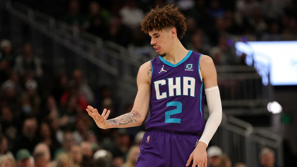 LaMelo Ball Hornets Bucks 2021