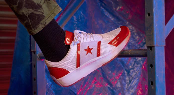 Converse Run Star Y2K &#x27;White/Red&#x27; (On Foot)