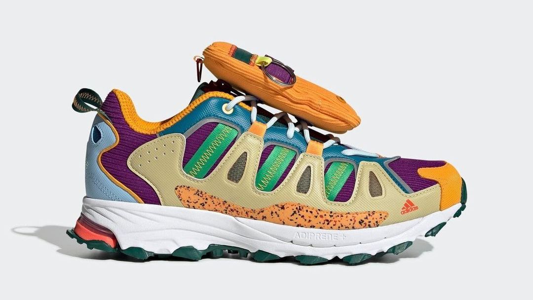 Disney x Sean Wotherspoon x Adidas Superturf Adventure &#x27;Jiminy Cricket&#x27; (Lateral)