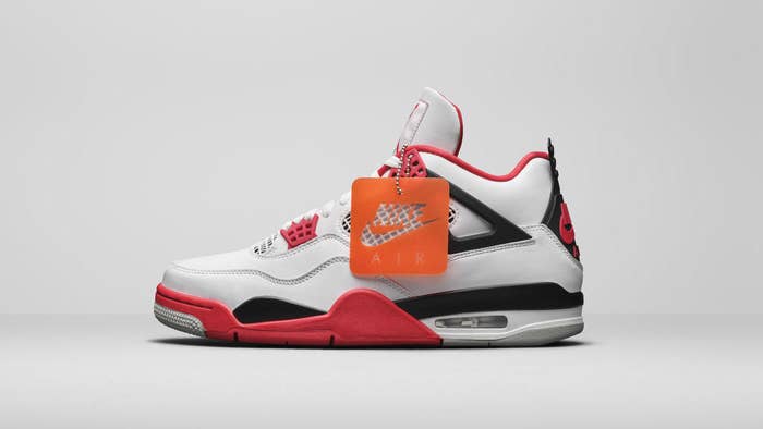 Air Jordan 4 Retro 'Fire Red' DC7770 160 Lateral