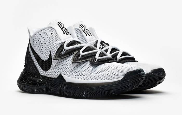 Nike Kyrie 5 &#x27;White/Black&#x27; AO2918 100 (Pair)