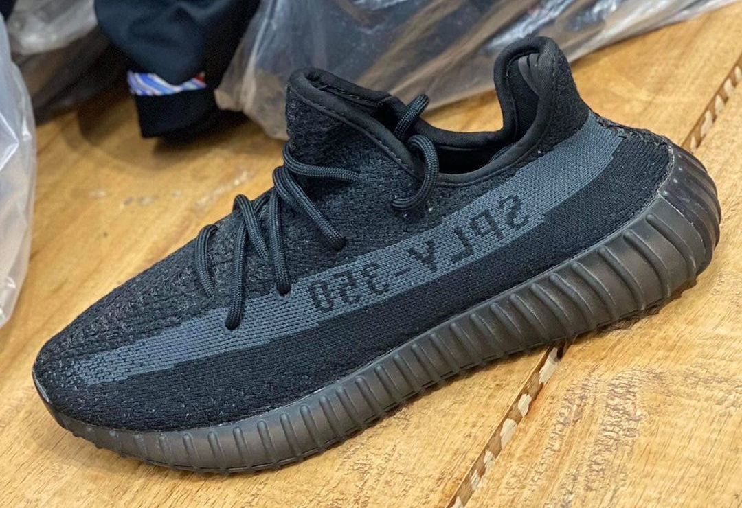 Onyx' Adidas Yeezy Boost 350 V2s Are Reportedly Releasing in 2022