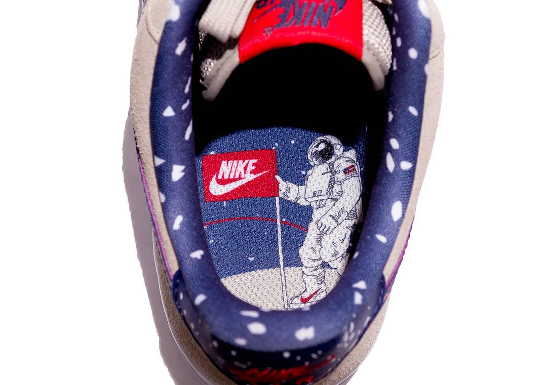 Nike Air Force 1 Low 'Moon Landing' AQ0556 200 (Insole)
