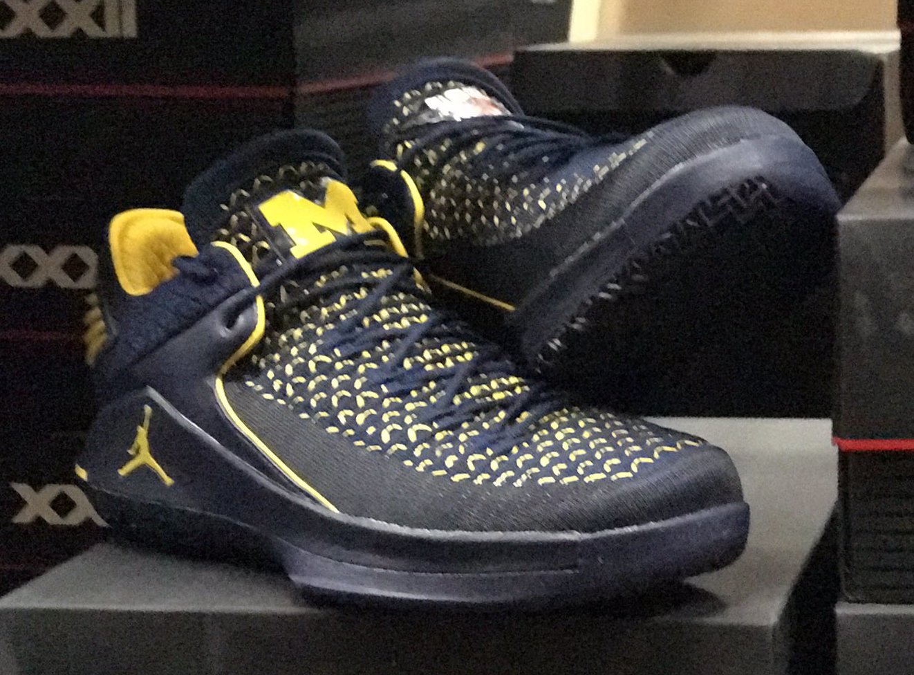 Michigan clearance basketball sneakers