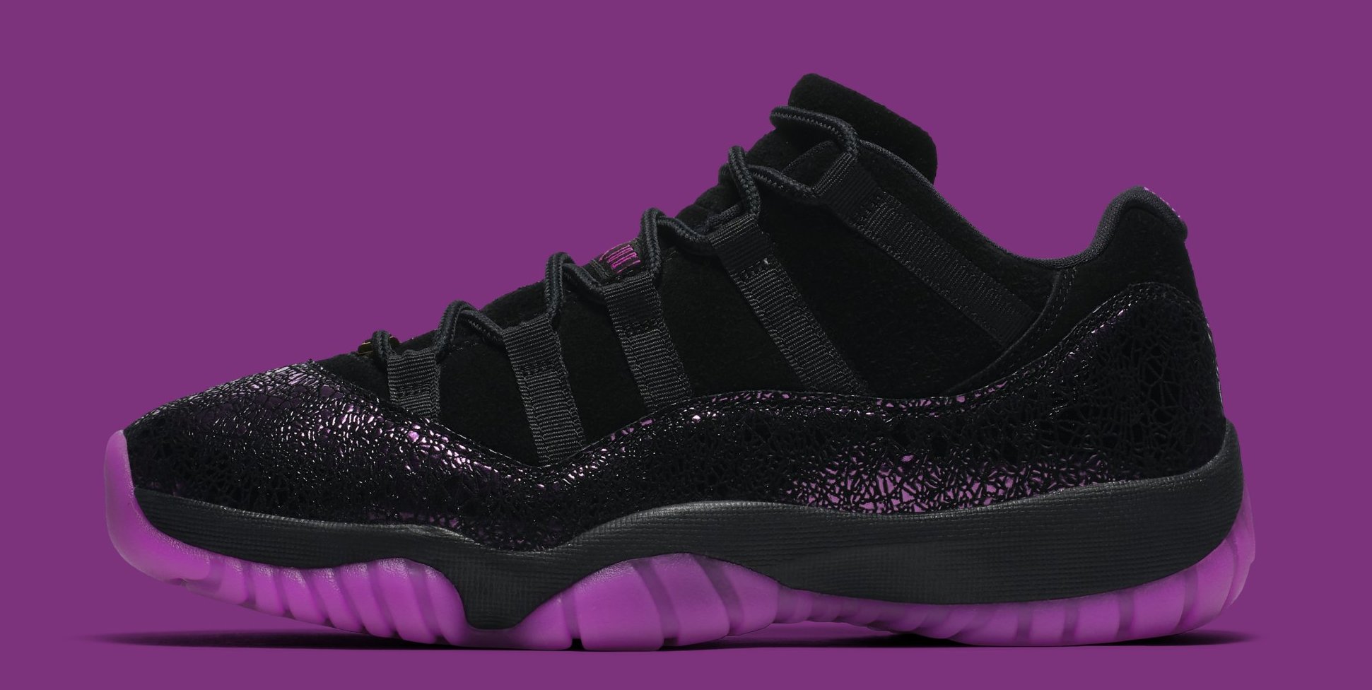 Air Jordan 11 Low &#x27;Rook to Queen&#x27; AR5149 005 (Lateral)