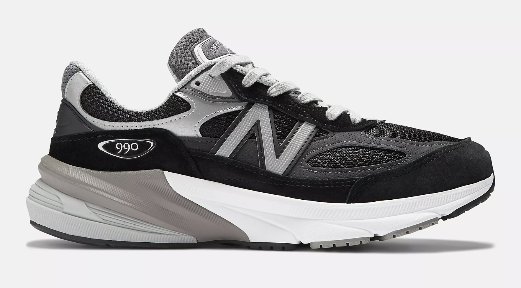 New Balance 990v6 Black/White Lateral